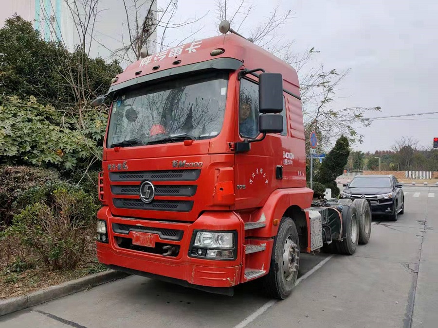 出售沪牌2016年11月双驱德龙m3000 - 上海泓达二手集卡车交易中心