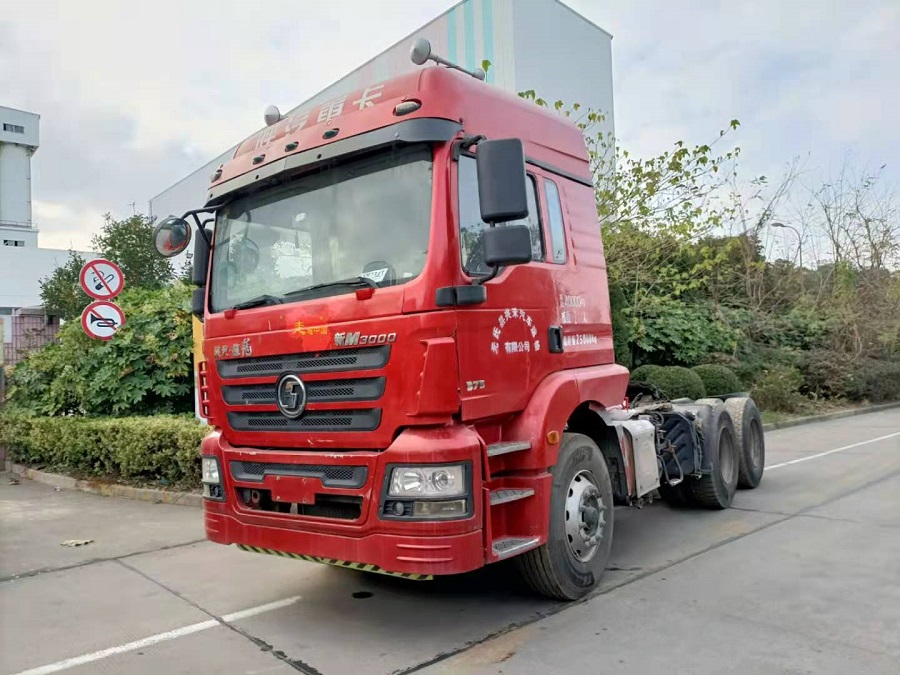 出售沪牌2016年12月双驱德龙m3000