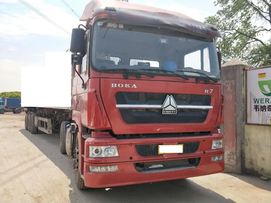 出售沪牌2014年6月重汽豪卡